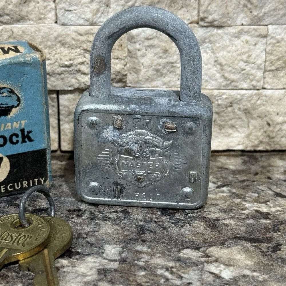 Vintage No.77‎ Master Padlock With Two Keys In Original Box Tested Nice